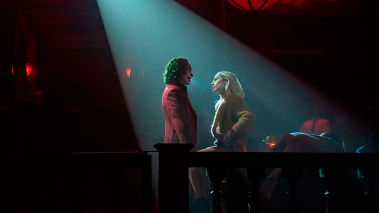 Joaquin Phoenix como Joker y Lady Gaga como Harley Quinn en 'Joker: Folie à Deux'