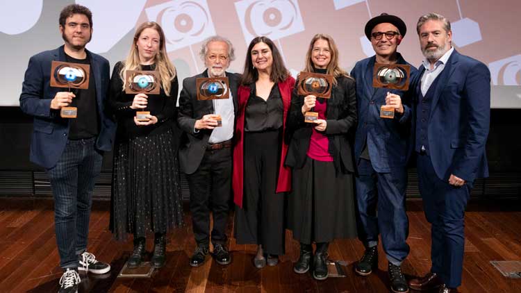 Los galardonados junto a la presidenta de Acción y el asesor y representante por la Comunidad de Madrid