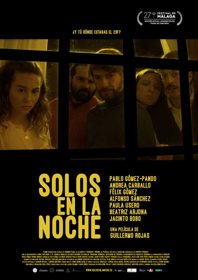 Solos en la noche - cartel