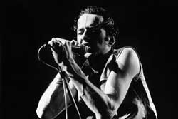 Joe Strummer: Vida y muerte de un cantante