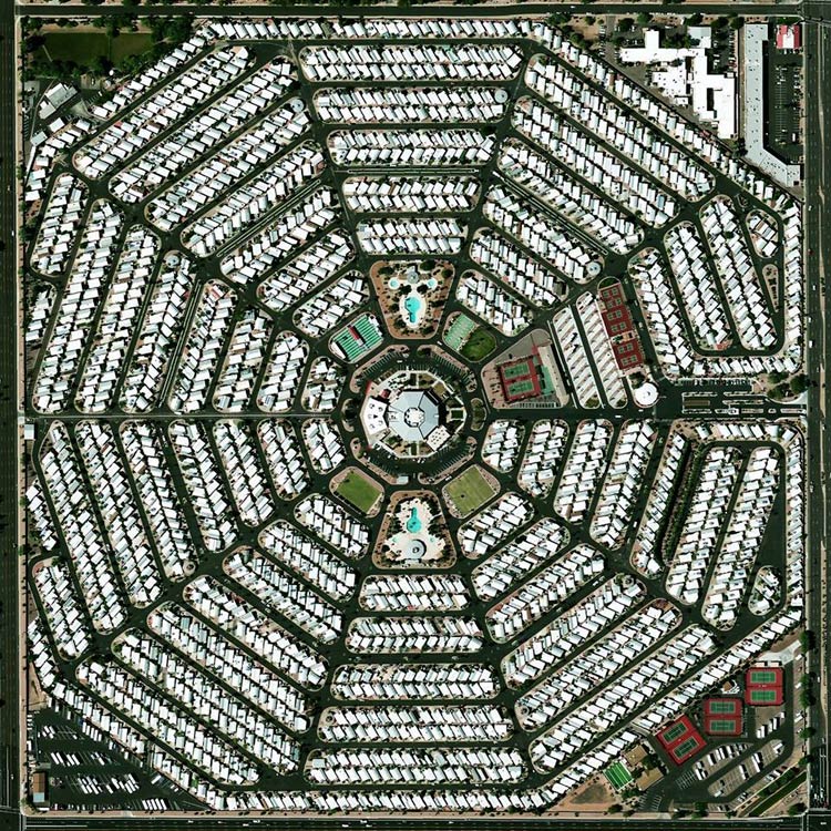 Modest Mouse: Strangers to ourselves - portada