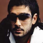 Melendi ficha por Emi Music