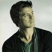 Estrenado el "No me compares" de Alejandro Sanz