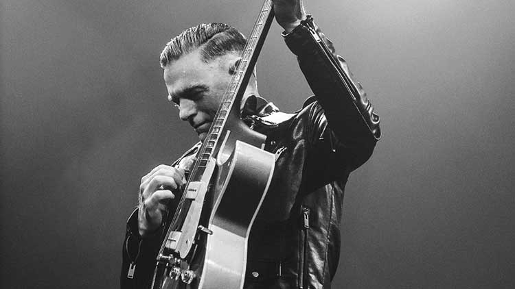 Bryan Adams