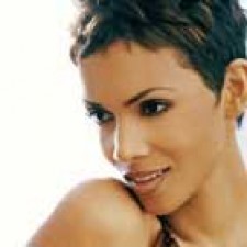 Halle Berry se pasa a la música