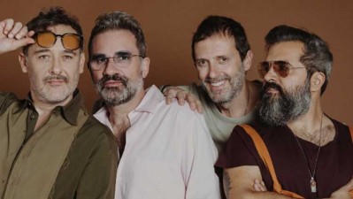 Love of Lesbian, La Habitación Roja y Becky G en las novedades de la semana